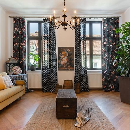 בראשוב City Center Art Deco Apartment מראה חיצוני תמונה