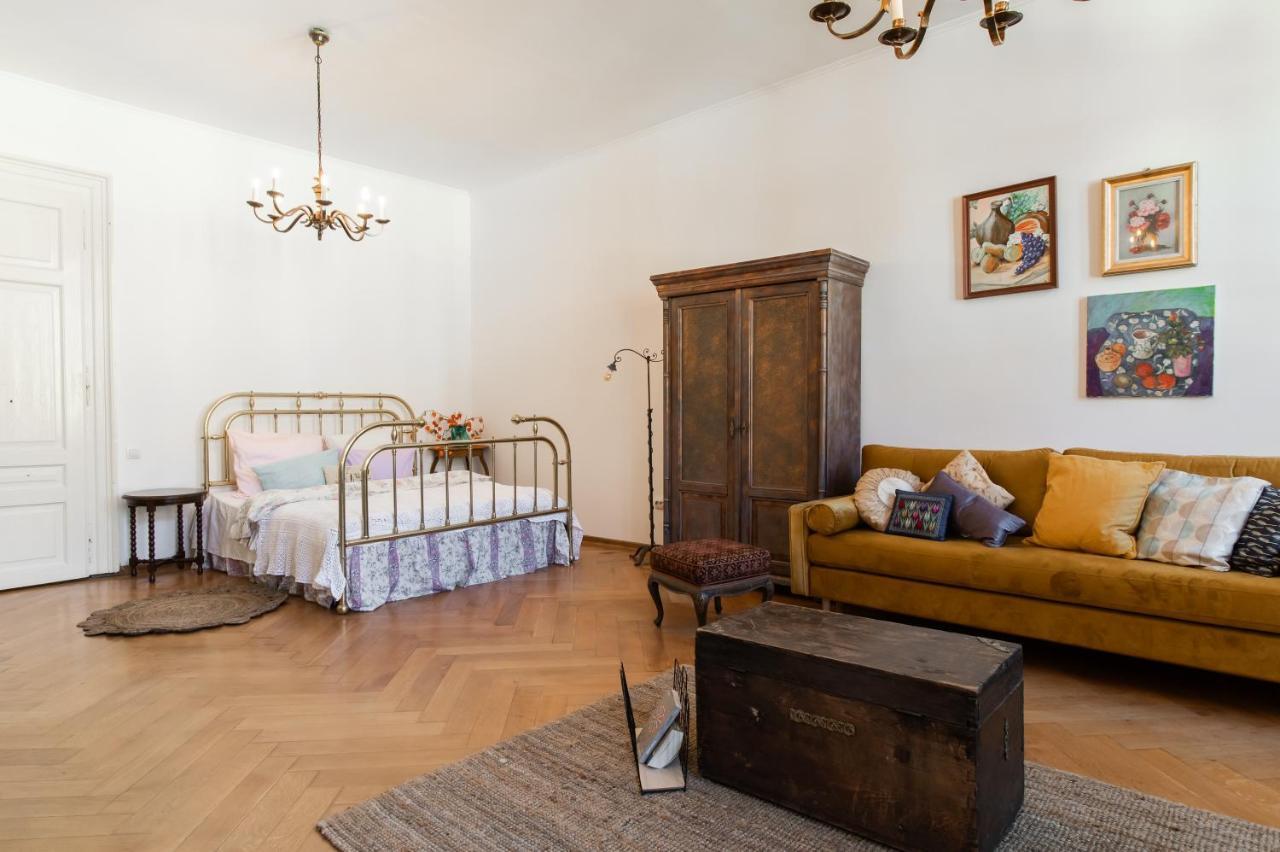 בראשוב City Center Art Deco Apartment מראה חיצוני תמונה